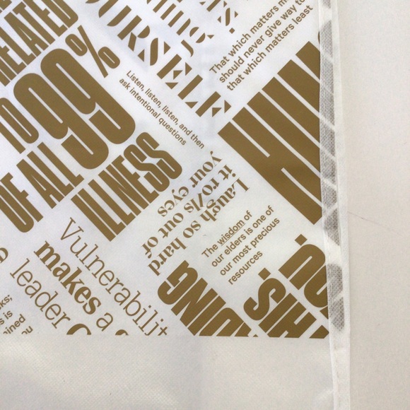 LULULEMON LARGE MANIFESTO PRINT REUSABLE TOTE BAG - Picture 6 of 13